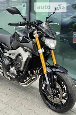Мотоцикл Без обтекателей (Naked bike) Yamaha MT-09 2014 в Ровно