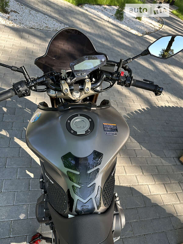 Мотоцикл Без обтікачів (Naked bike) Yamaha MT-09 2015 в Білій Церкві