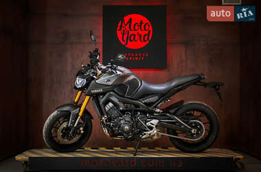 Мотоцикл Без обтекателей (Naked bike) Yamaha MT-09 2016 в Днепре