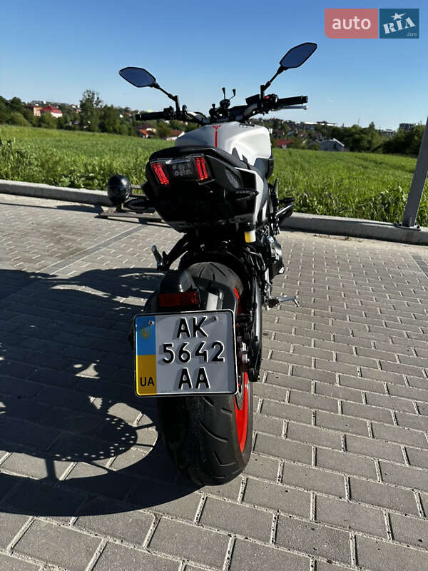 Мотоцикл Без обтікачів (Naked bike) Yamaha MT-09 2019 в Львові