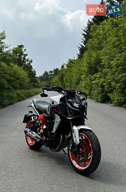 Мотоцикл Без обтекателей (Naked bike) Yamaha MT-09 2020 в Глыбокой