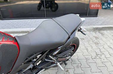 Мотоцикл Без обтекателей (Naked bike) Yamaha MT-09 2018 в 