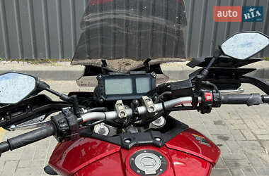 Мотоцикл Спорт-туризм Yamaha MT-09 2015 в 
