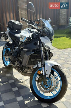 Мотоцикл Без обтекателей (Naked bike) Yamaha MT-09 2025 в Киеве