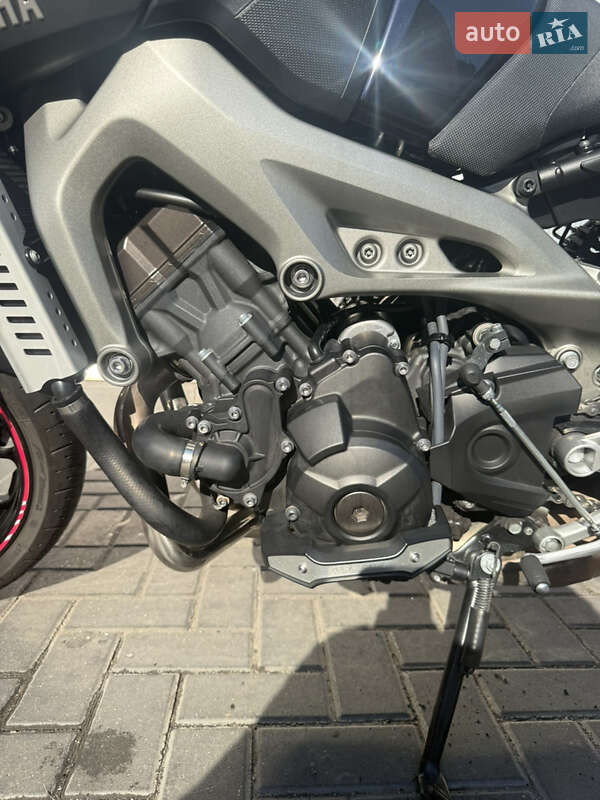 Мотоцикл Без обтікачів (Naked bike) Yamaha MT-09 2014 в Кропивницькому фото 4 Мотоцикл Без обтікачів (Naked bike) Yamaha MT-09 2014 в Кропивницькому