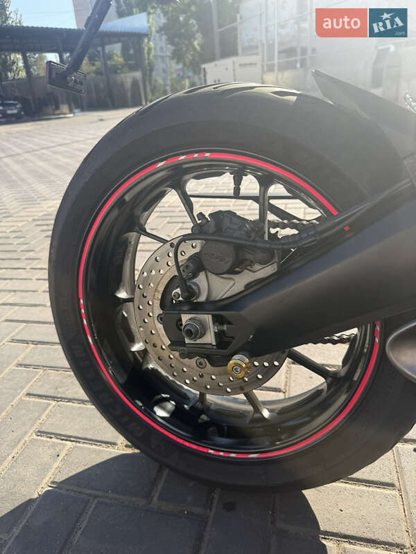 Мотоцикл Без обтікачів (Naked bike) Yamaha MT-09 2014 в Кропивницькому фото 27 Мотоцикл Без обтікачів (Naked bike) Yamaha MT-09 2014 в Кропивницькому