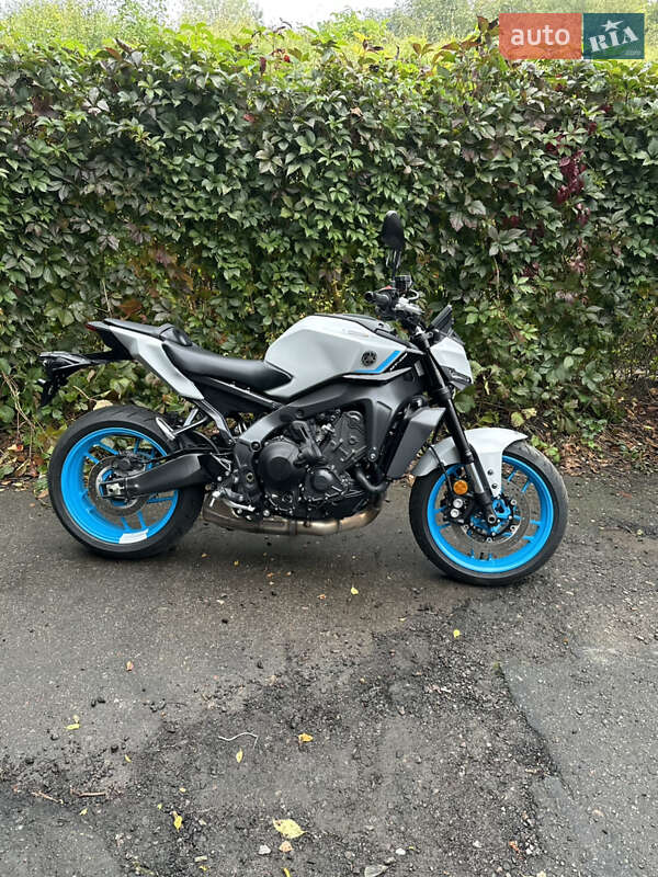 Мотоцикл Без обтекателей (Naked bike) Yamaha MT-09 2025 в Львове фото 3 Мотоцикл Без обтекателей (Naked bike) Yamaha MT-09 2025 в Львове