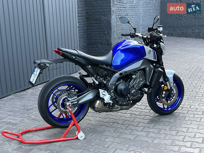 Мотоцикл Без обтекателей (Naked bike) Yamaha MT-09 2021 в Днепре