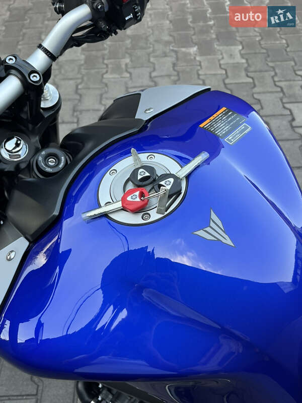 Мотоцикл Без обтекателей (Naked bike) Yamaha MT-09 2021 в Днепре