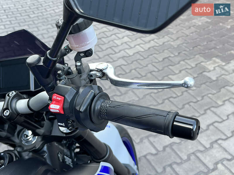 Мотоцикл Без обтекателей (Naked bike) Yamaha MT-09 2021 в Днепре