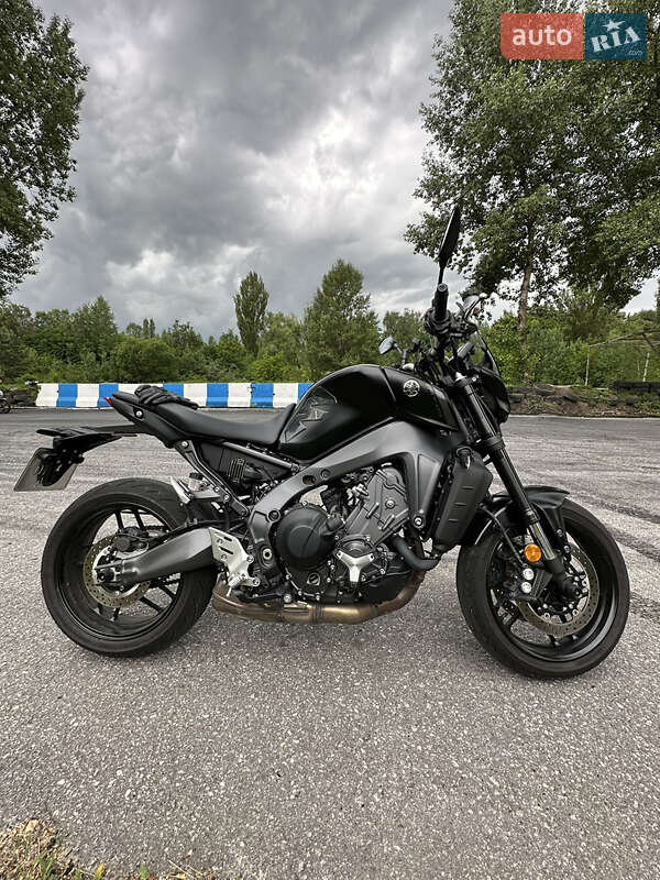 Мотоцикл Без обтекателей (Naked bike) Yamaha MT-09 2021 в Киеве