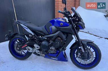 Мотоцикл Без обтекателей (Naked bike) Yamaha MT-09 2017 в Сновске