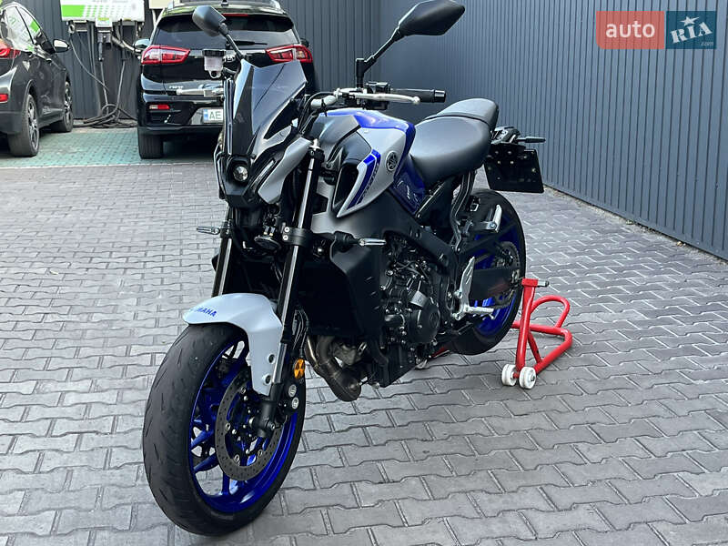 Мотоцикл Без обтікачів (Naked bike) Yamaha MT-09 2021 в Кам'янському фото 4 Мотоцикл Без обтікачів (Naked bike) Yamaha MT-09 2021 в Кам'янському