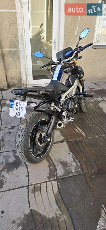 Мотоцикл Без обтекателей (Naked bike) Yamaha MT-09 2015 в Одессе фото 2 Мотоцикл Без обтекателей (Naked bike) Yamaha MT-09 2015 в Одессе