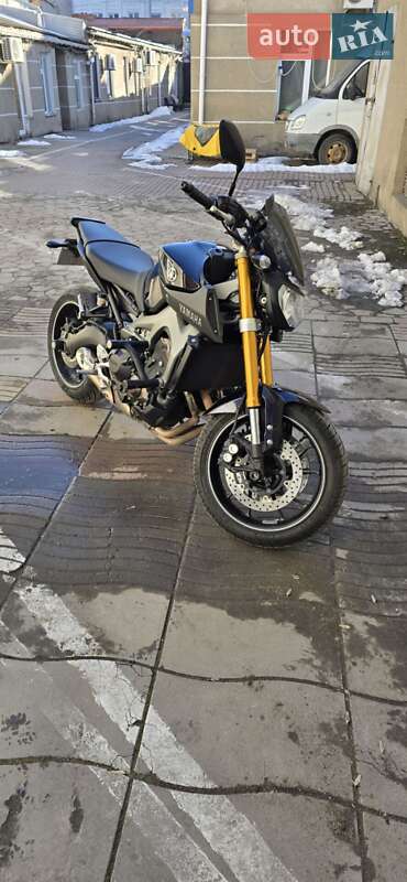 Yamaha MT-09 2015