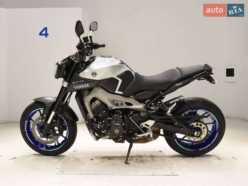Мотоцикл Спорт-туризм Yamaha MT-09 2016 в Днепре