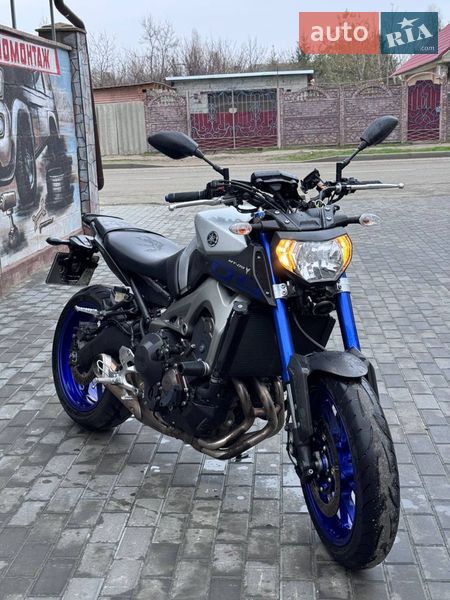 Мотоцикл Без обтекателей (Naked bike) Yamaha MT-09 2016 в Покрове