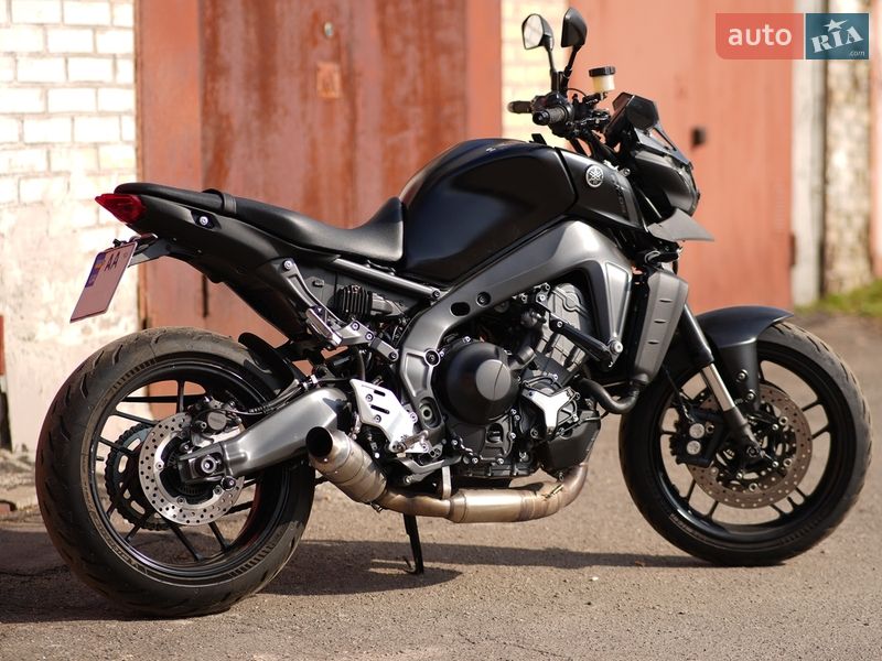 Yamaha MT-09 2021