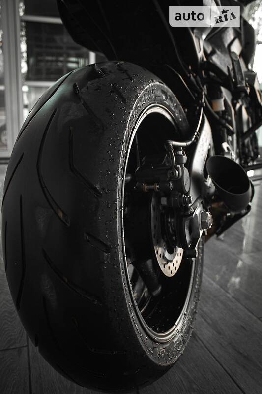 Мотоцикл Без обтекателей (Naked bike) Yamaha MT-10 2019 в Киеве фото 5 Мотоцикл Без обтекателей (Naked bike) Yamaha MT-10 2019 в Киеве