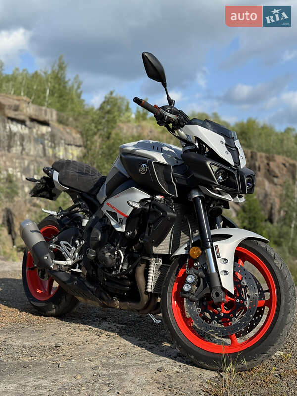 Мотоцикл Без обтекателей (Naked bike) Yamaha MT-10 2020 в Нетешине