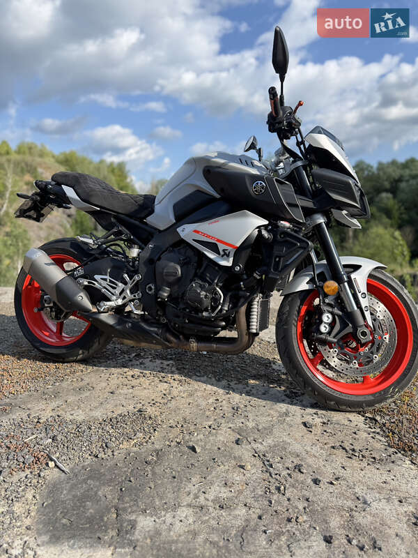 Мотоцикл Без обтекателей (Naked bike) Yamaha MT-10 2020 в Нетешине