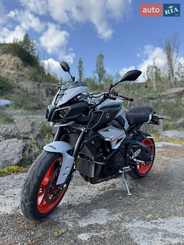Мотоцикл Без обтекателей (Naked bike) Yamaha MT-10 2020 в Нетешине