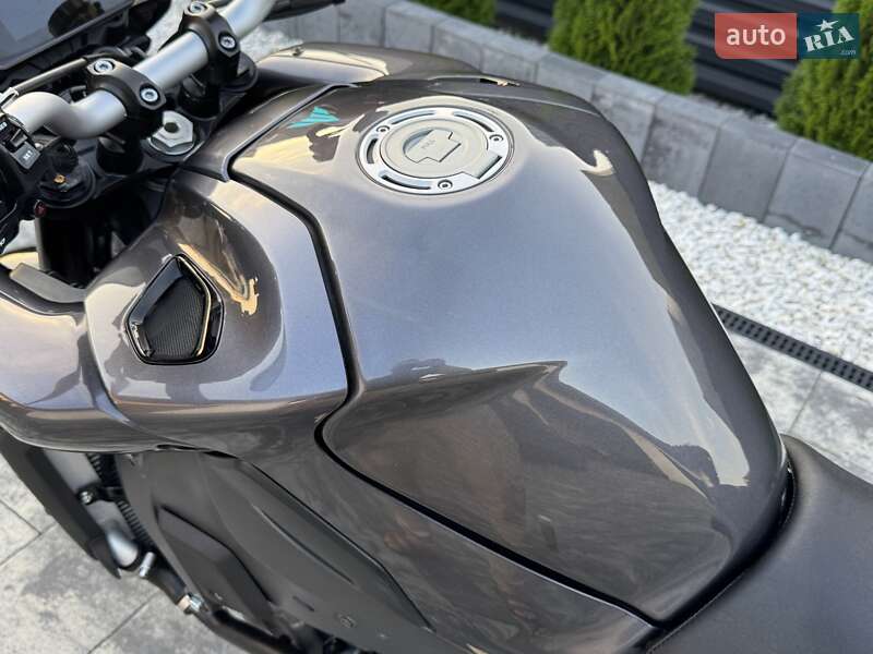 Мотоцикл Без обтекателей (Naked bike) Yamaha MT-10 2023 в Ковеле фото 27 Мотоцикл Без обтекателей (Naked bike) Yamaha MT-10 2023 в Ковеле