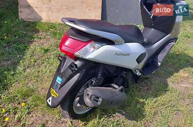 Макси-скутер Yamaha NMax 2016 в 