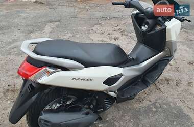 Макси-скутер Yamaha NMax 2016 в 