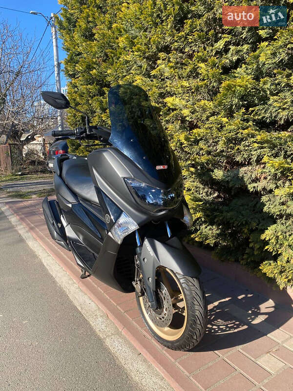 Макси-скутер Yamaha NMax 2018 в 