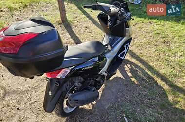 Скутер Yamaha NMax 2015 в 