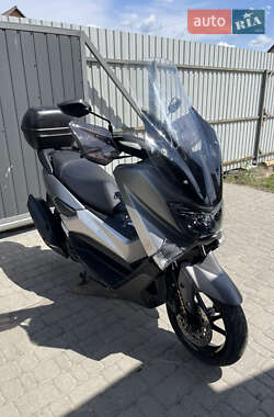 Максі-скутер Yamaha NMax 2017 в Березному