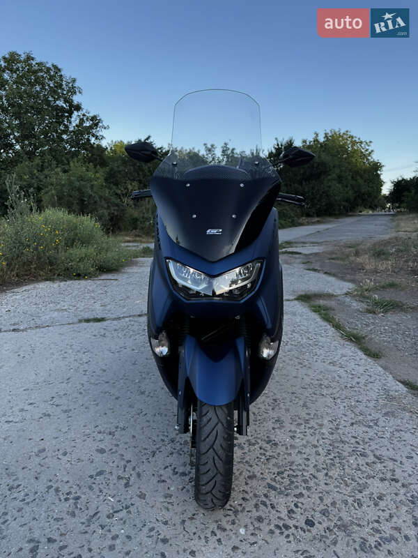 Yamaha NMax 2023