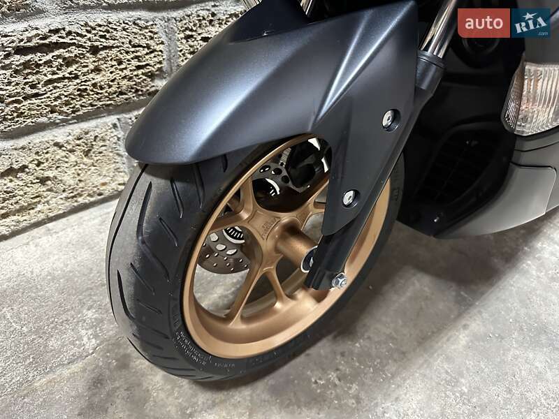 Макси-скутер Yamaha NMax 2021 в Одессе