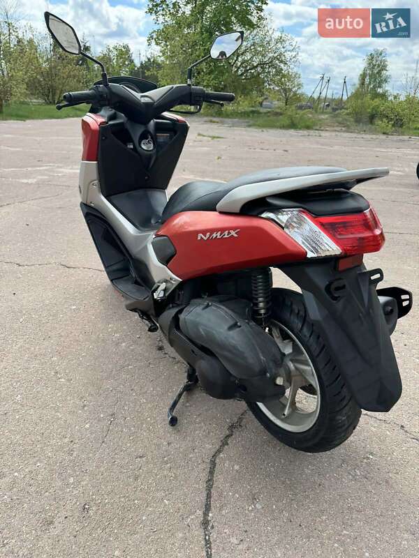 Макси-скутер Yamaha NMax 2016 в Крюковщине