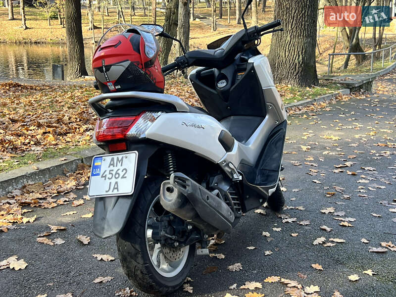 Максі-скутер Yamaha NMax 2016 в Малині фото 10 Максі-скутер Yamaha NMax 2016 в Малині