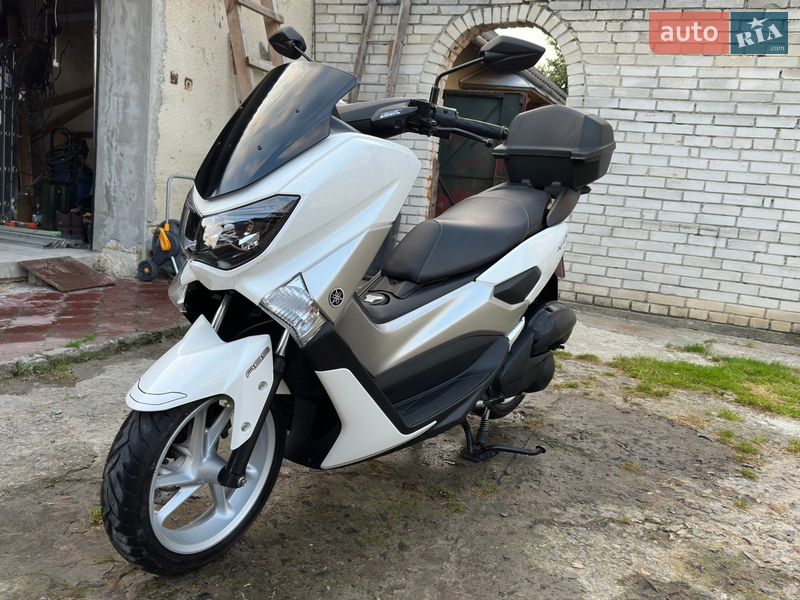 Макси-скутер Yamaha NMax 2017 в Львове