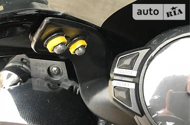 Спортбайк Yamaha R1 2014 в 