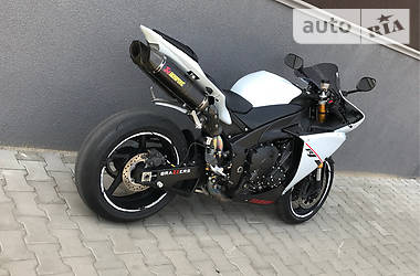 Спортбайк Yamaha R1 2014 в 