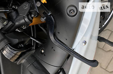 Спортбайк Yamaha R1 2014 в 