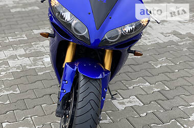 Спортбайк Yamaha R1 2006 в 