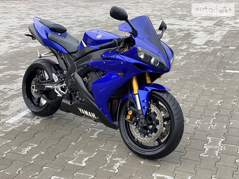 Спортбайк Yamaha R1 2006 в 