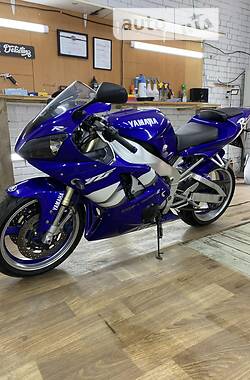 Мотоцикл Спорт-туризм Yamaha R1 2004 в Обухові