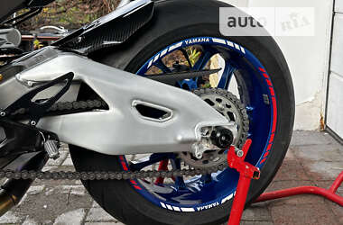 Спортбайк Yamaha R1 2017 в 
