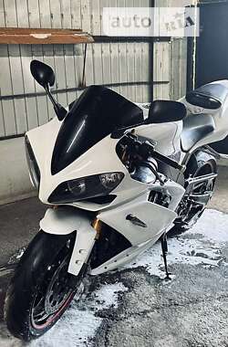 Спортбайк Yamaha R1 2007 в Измаиле