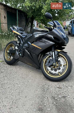 Спортбайк Yamaha R1 2008 в 