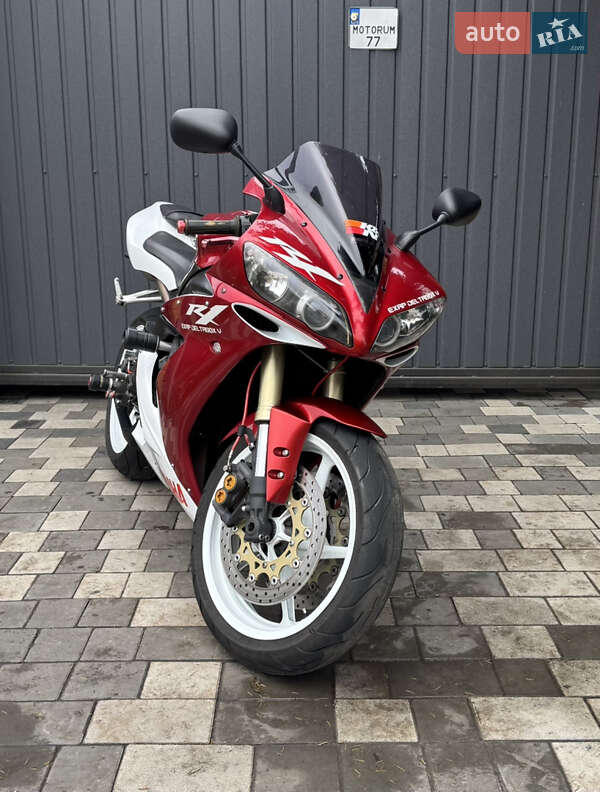 Спортбайк Yamaha R1 2004 в Новомосковске фото 2 Спортбайк Yamaha R1 2004 в Новомосковске