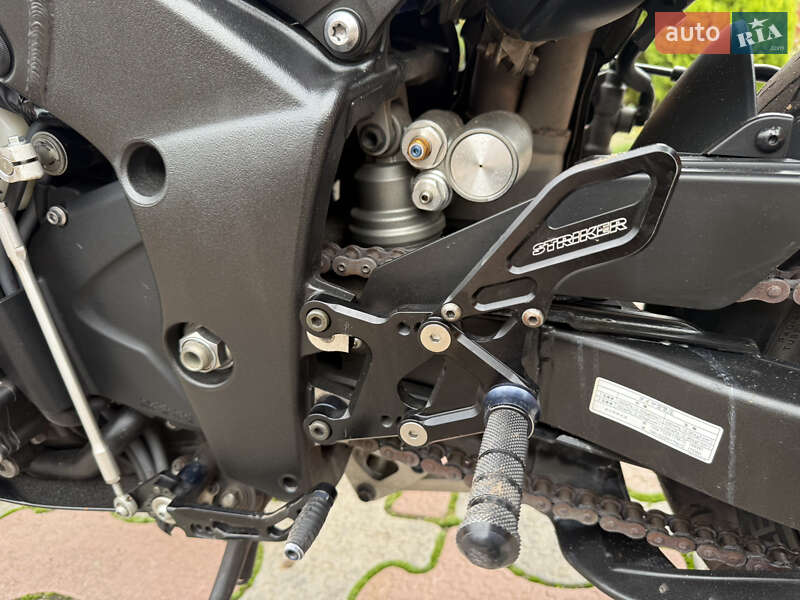 Спортбайк Yamaha R1 2009 в Зіньківі фото 12 Спортбайк Yamaha R1 2009 в Зіньківі