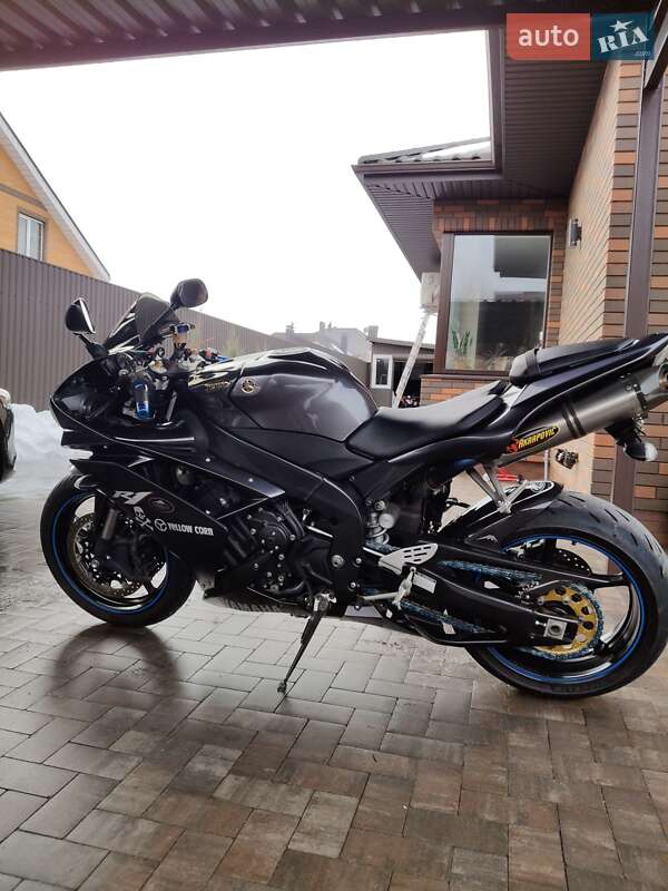 Спортбайк Yamaha R1 2007 в Белогородке фото 7 Спортбайк Yamaha R1 2007 в Белогородке