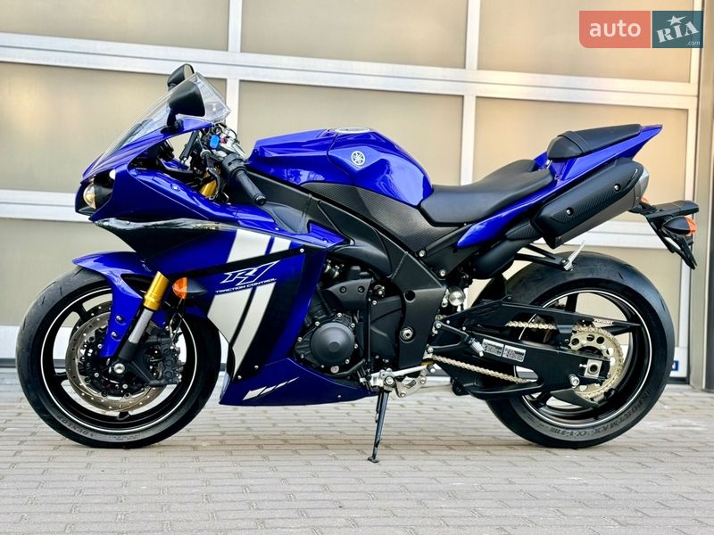 Спортбайк Yamaha R1 2012 в Ровно